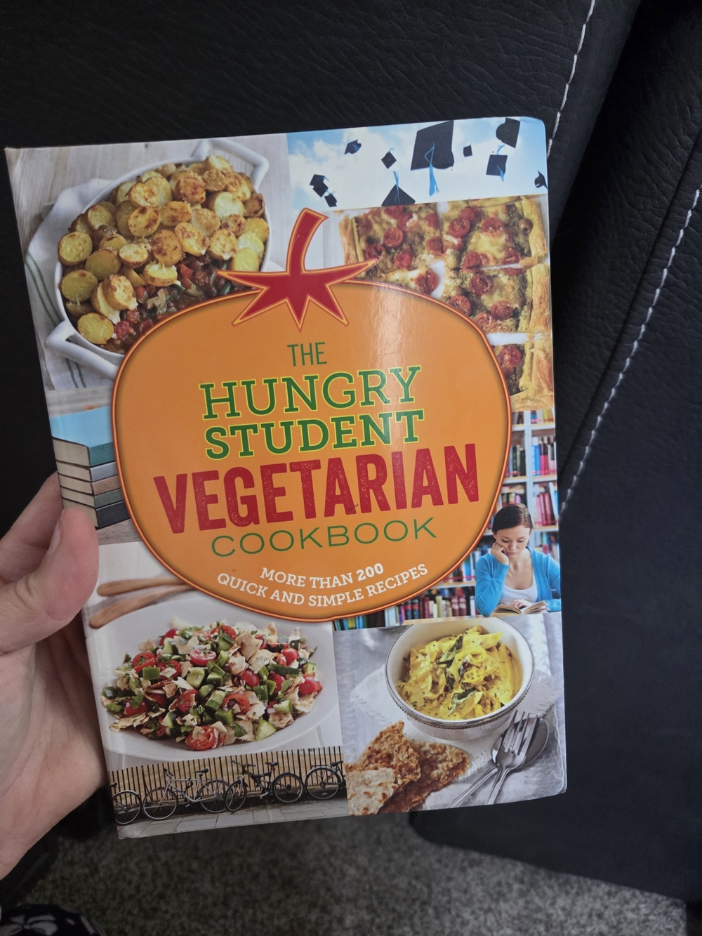 The Hungry Student Vegetarian Cookbook - Paperback